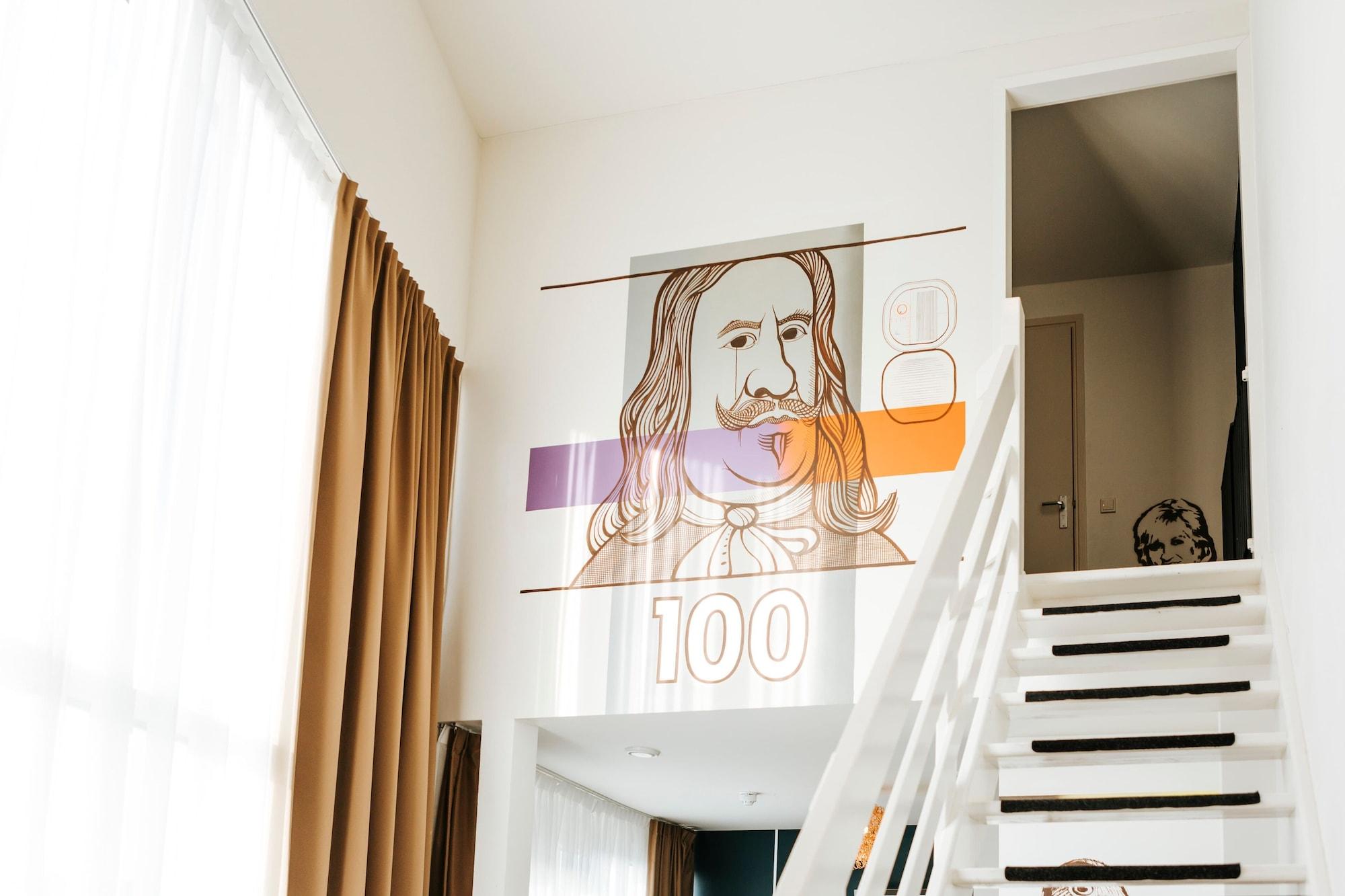 The Hague Teleport Hotel Екстериор снимка