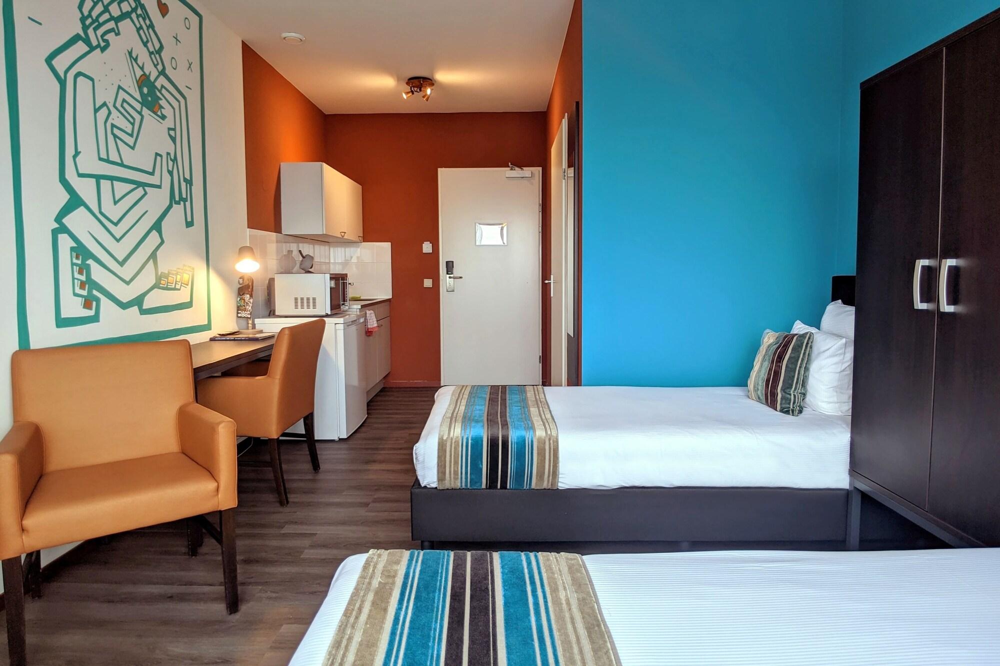 The Hague Teleport Hotel Екстериор снимка