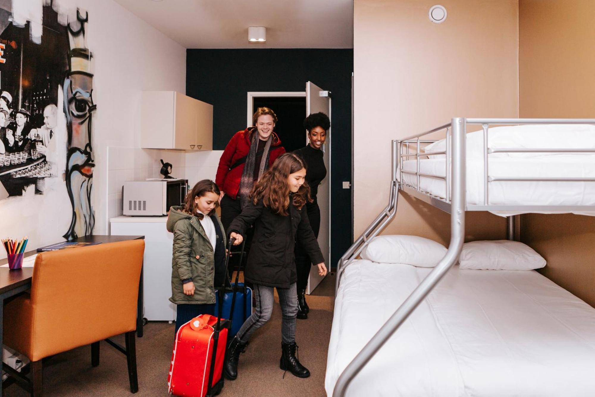 The Hague Teleport Hotel Екстериор снимка